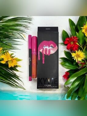 💋HOST PICK💋NIB Kylie Cosmetics Birthday Baddie Lip Kit